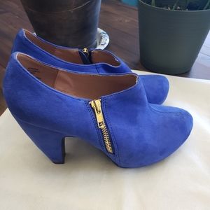 Blue suede shoes/bootie